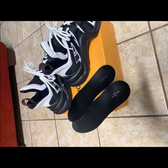 Louis Vuitton sneakers - Picture 5 of 7